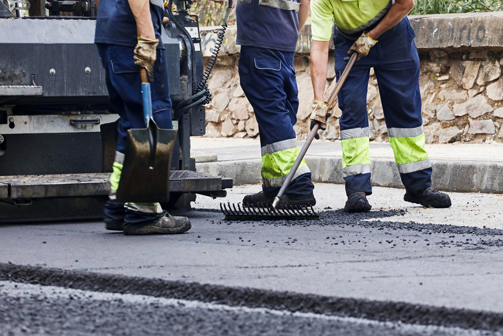 The Comprehensive Guide to Asphalt Parking Lot Repair and Resurfacing
