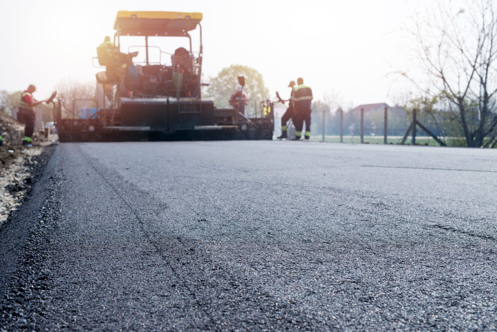 How Sealcoating Prevents Pavement Potholes